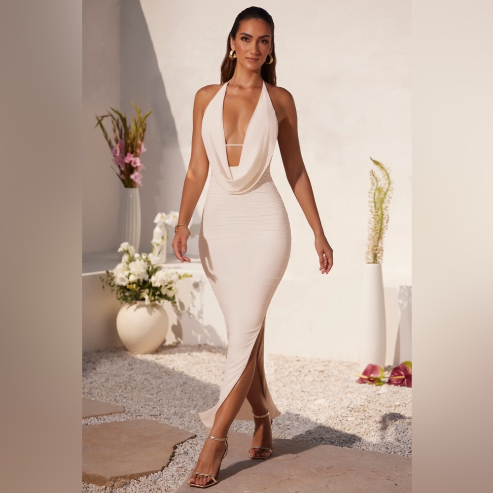 Oh Polly ivory plunge dress🕊️